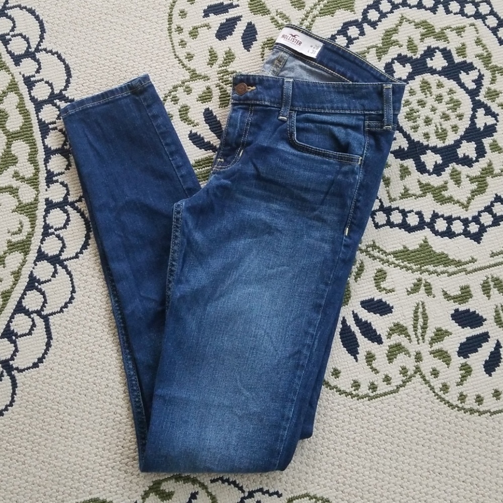 Hollister skinny jeans